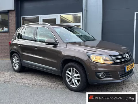 Volkswagen Tiguan 1.4 TSI Sport&amp;Style | Alcantara| uitklapbare trekhaak| Navigatie| PDC V+A| Winterset