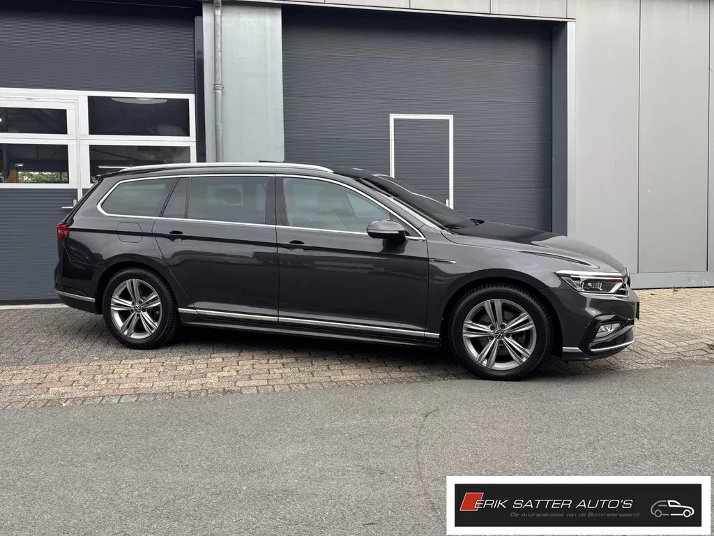 Volkswagen Passat Variant 1.5 TSI R-Line Business + Virtueel| Pano| Camera| PDC V+A| Trekhaak| App| Ergo stoel