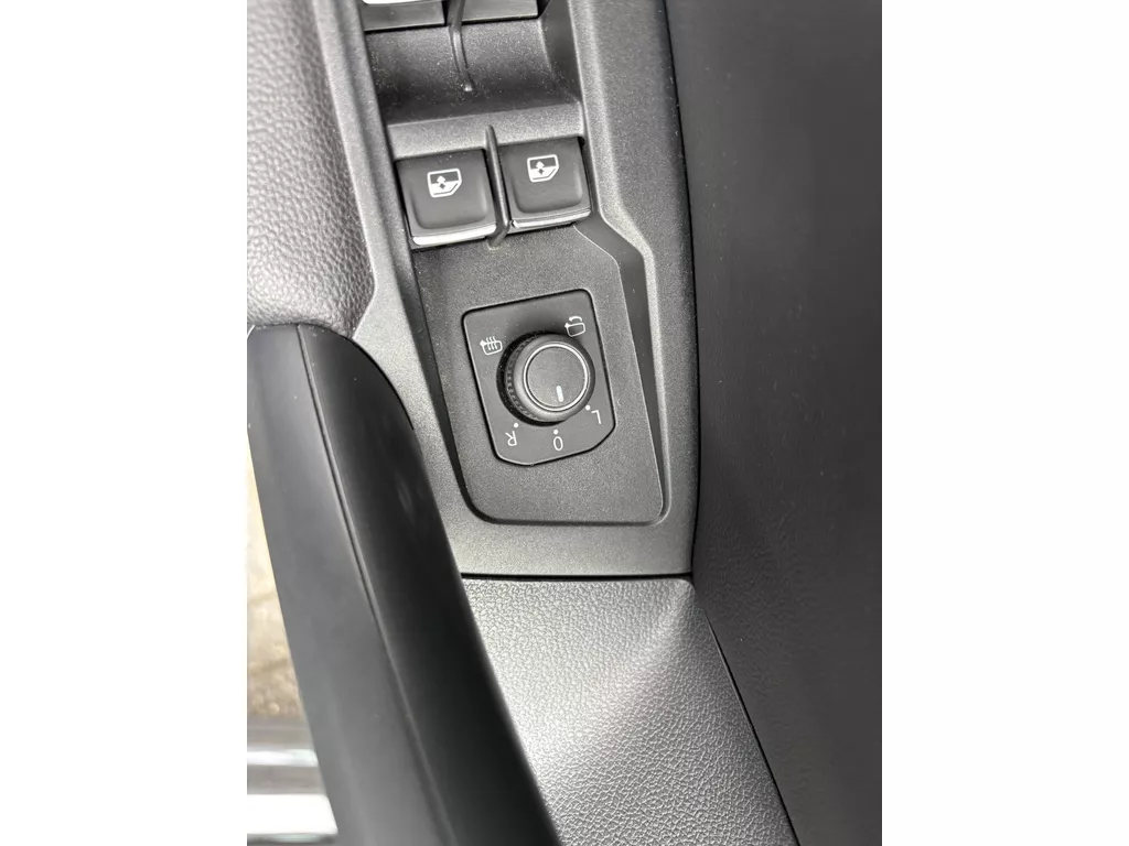 Volkswagen Tiguan 1.5 TSI Elegance Urban Sport | HUD| Led| Panoramadak| Stoelverw.| Harman Kardon| Trekhaak| Keyless Volkswagen Tiguan 1.5 TSI Elegance Urban Sport | HUD| Led| Panoramadak| Stoelverw.| Harman Kardon| Trekhaak| Keyless