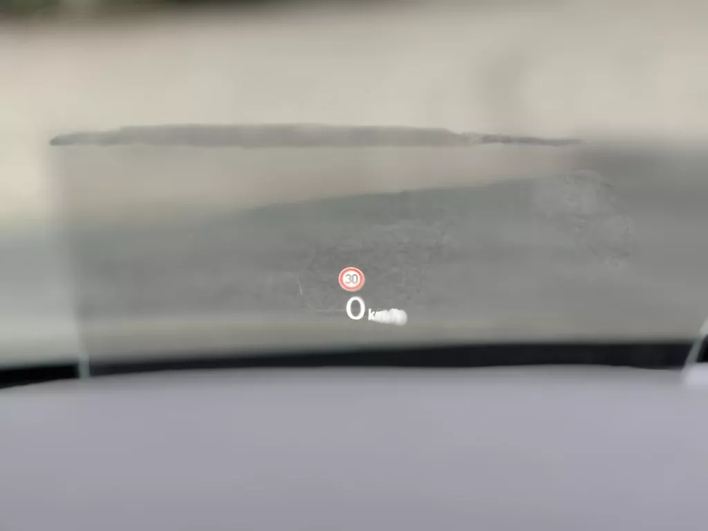 Volkswagen Tiguan 1.5 TSI Elegance Urban Sport | HUD| Led| Panoramadak| Stoelverw.| Harman Kardon| Trekhaak| Keyless Volkswagen Tiguan 1.5 TSI Elegance Urban Sport | HUD| Led| Panoramadak| Stoelverw.| Harman Kardon| Trekhaak| Keyless