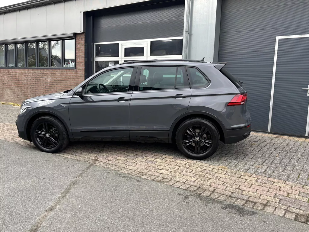 Volkswagen Tiguan 1.5 TSI Elegance Urban Sport | HUD| Led| Panoramadak| Stoelverw.| Harman Kardon| Trekhaak| Keyless Volkswagen Tiguan 1.5 TSI Elegance Urban Sport | HUD| Led| Panoramadak| Stoelverw.| Harman Kardon| Trekhaak| Keyless
