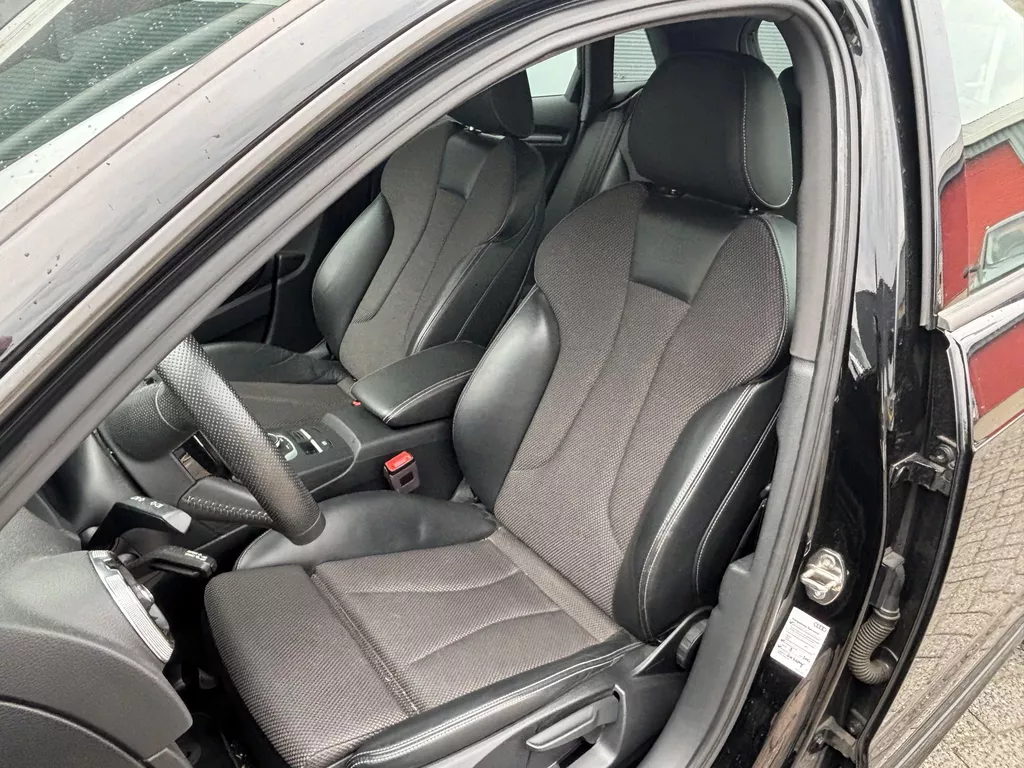 Audi A3 Sportback 2.0 TFSI Sport S Line Edition 19"| B&O| Navigatie| NL-Auto. Audi A3 Sportback 2.0 TFSI Sport S Line Edition 19"| B&O| Navigatie| NL-Auto.