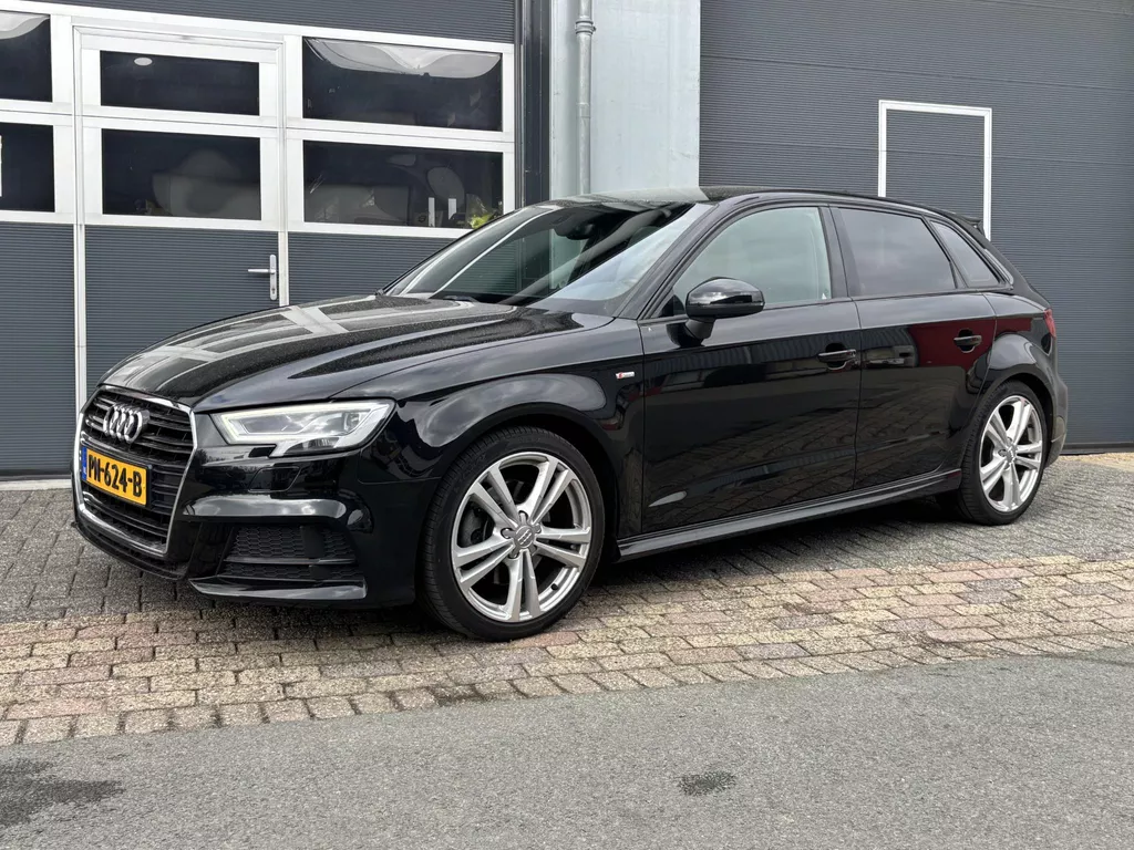 Audi A3 Sportback 2.0 TFSI Sport S Line Edition 19"| B&O| Navigatie| NL-Auto. Audi A3 Sportback 2.0 TFSI Sport S Line Edition 19"| B&O| Navigatie| NL-Auto.