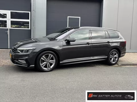 Volkswagen Passat Variant 1.5 TSI R-Line Business + Virtueel| Pano| Camera| PDC V+A| Trekhaak| App| Ergo stoel