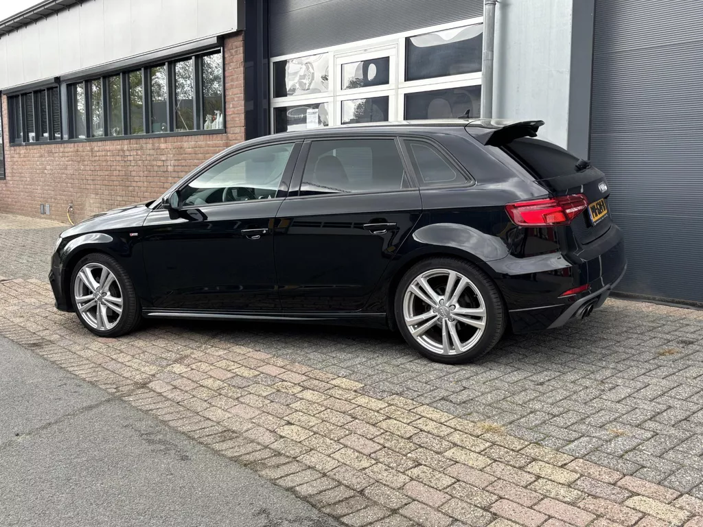 Audi A3 Sportback 2.0 TFSI Sport S Line Edition 19"| B&O| Navigatie| NL-Auto. Audi A3 Sportback 2.0 TFSI Sport S Line Edition 19"| B&O| Navigatie| NL-Auto.