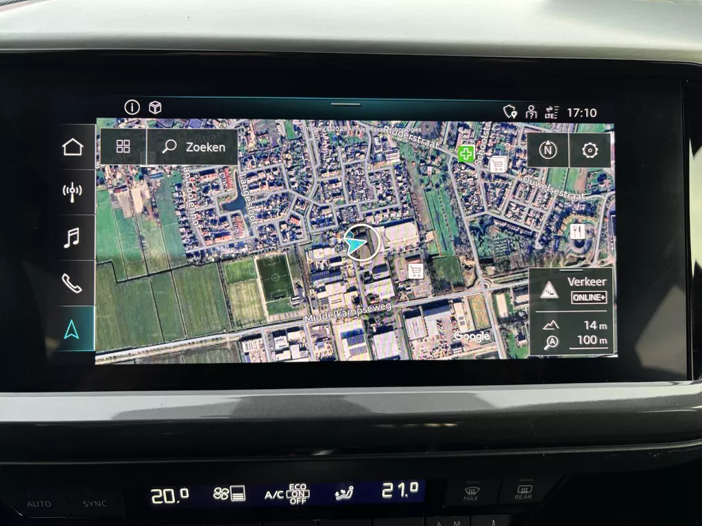 Audi Q4 e-tron 40 Launch edition S Competition 77 kWh trekhaak inklapbaar |Warmtepomp | PDC V+A | voorverwarming| Carplay Audi Q4 e-tron 40 Launch edition S Competition 77 kWh trekhaak inklapbaar |Warmtepomp | PDC V+A | voorverwarming| Carplay