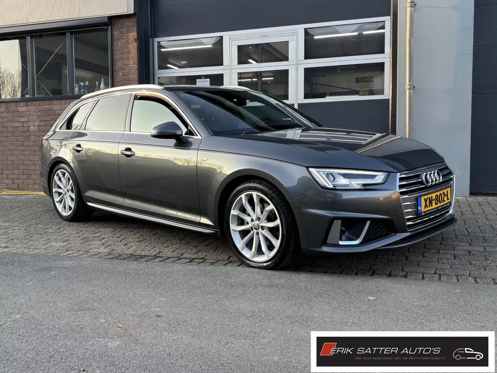 Audi A4 Avant 35 TFSI Sport S line edition PDC V+A| Camera| Trekhaak Afn.| Private glass| App