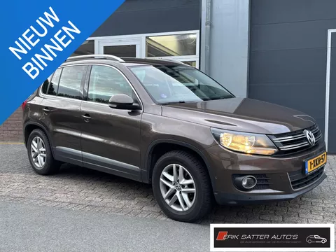 Volkswagen Tiguan 1.4 TSI Sport&amp;Style | Alcantara| uitklapbare trekhaak| Navigatie| PDC V+A| Winterset